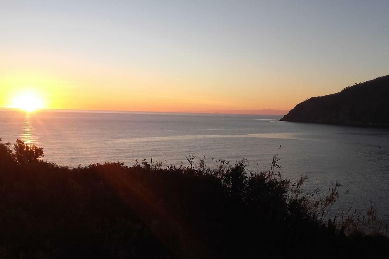 Un Gioiello Con Vista Mare Villa Moneglia Kültér fotó