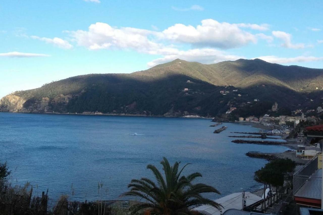 Un Gioiello Con Vista Mare Villa Moneglia Kültér fotó
