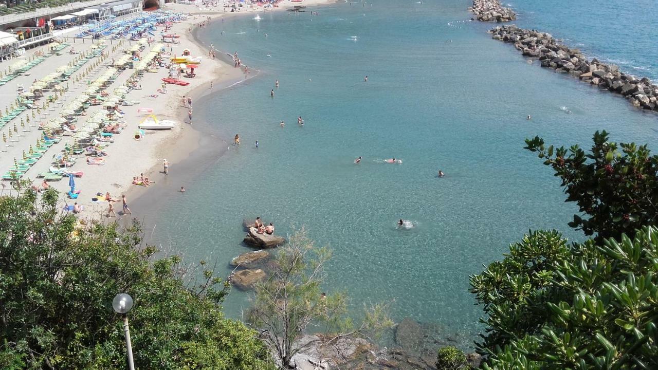 Un Gioiello Con Vista Mare Villa Moneglia Kültér fotó